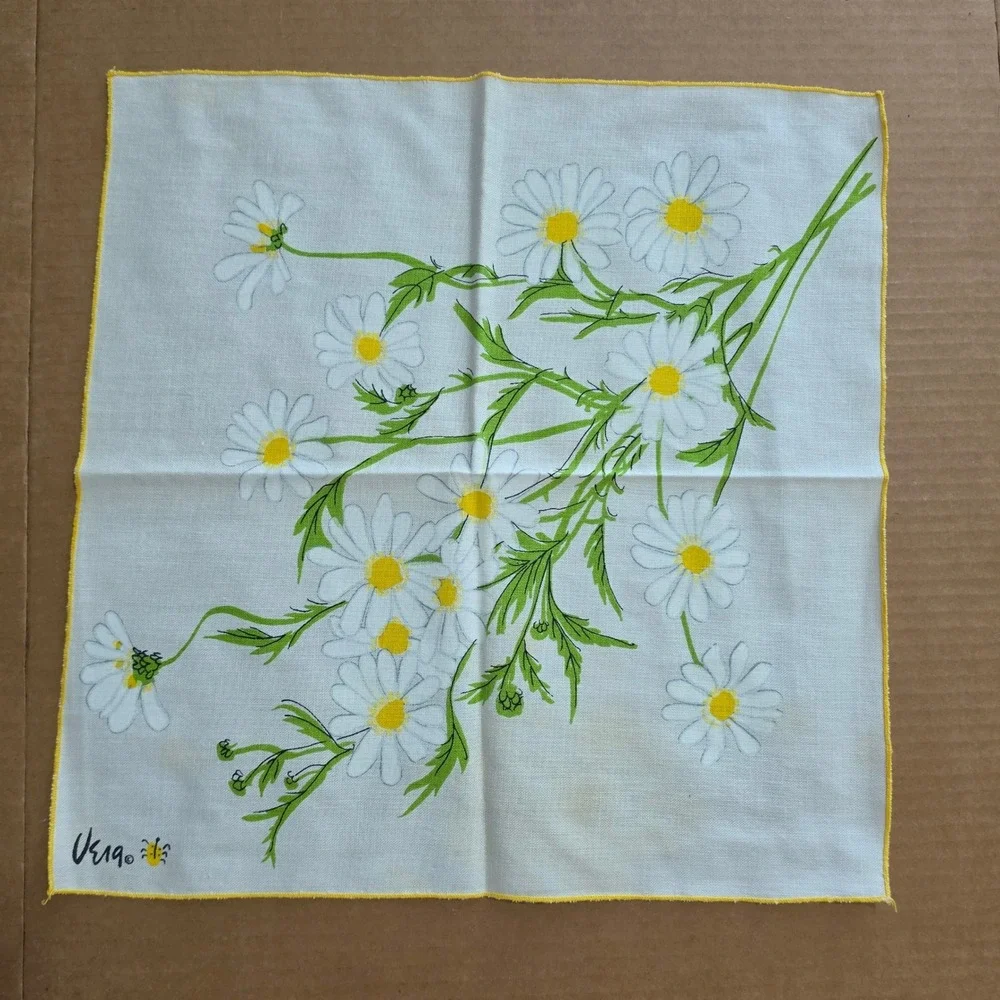 Vintage Vera Neumann Daisy Napkins Set of 8 Yellow White Floral MCM Signed